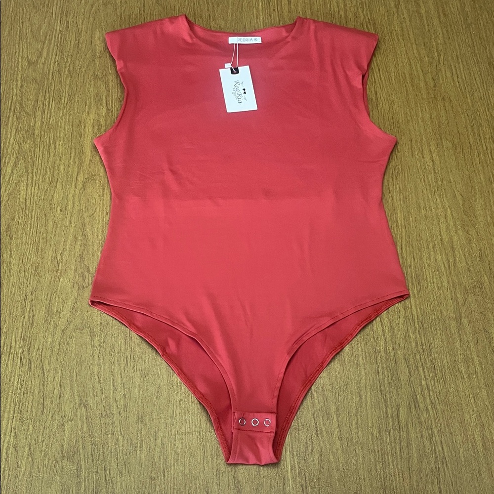 ReoRia  Lightly Padded Shoulder Sleeveless Stretch Knit, Rust  Bodysuit, Sz XL